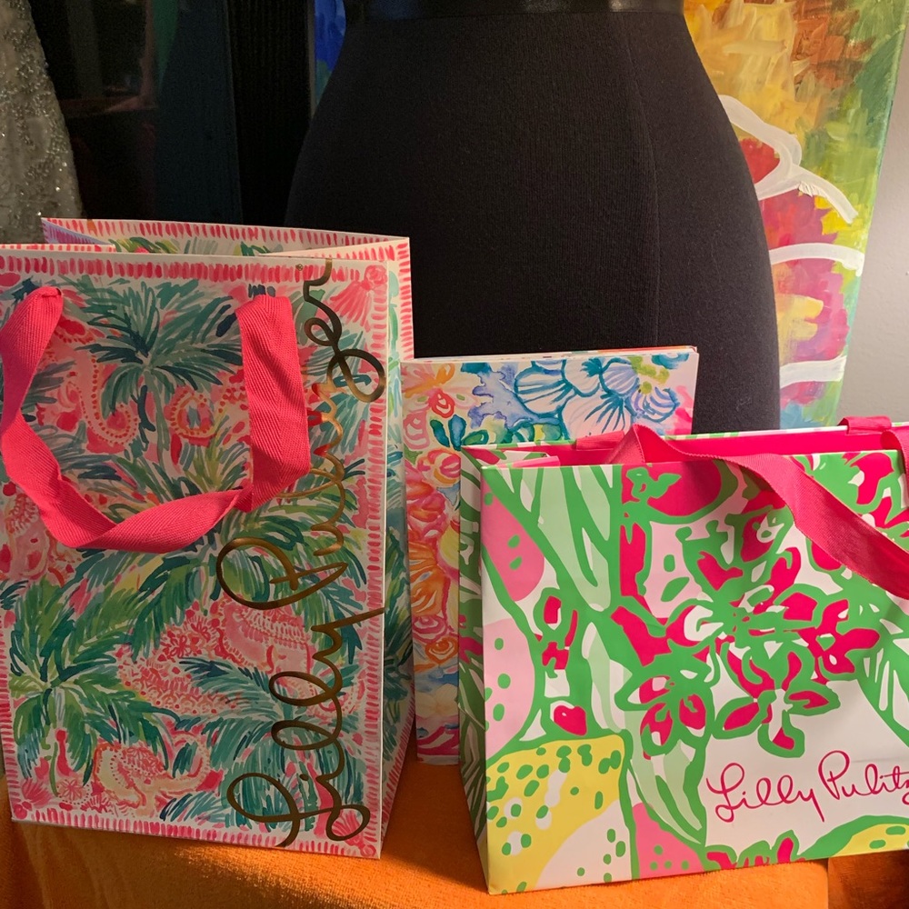 2 Lilly Pulitzer Gift Bags *magazine included*